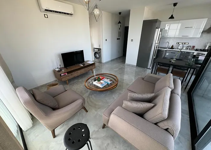 Appartamento Penthouse In Lapta, A Cozy Coastal Retreat Lapithos (Northern Cyprus)