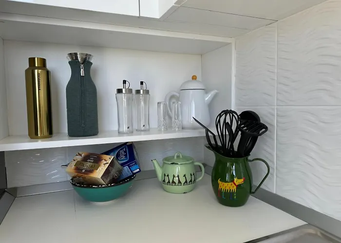 Appartamento Penthouse In Lapta, A Cozy Coastal Retreat *