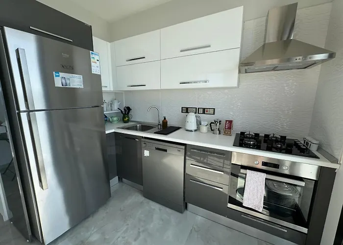 Appartamento Penthouse In Lapta, A Cozy Coastal Retreat